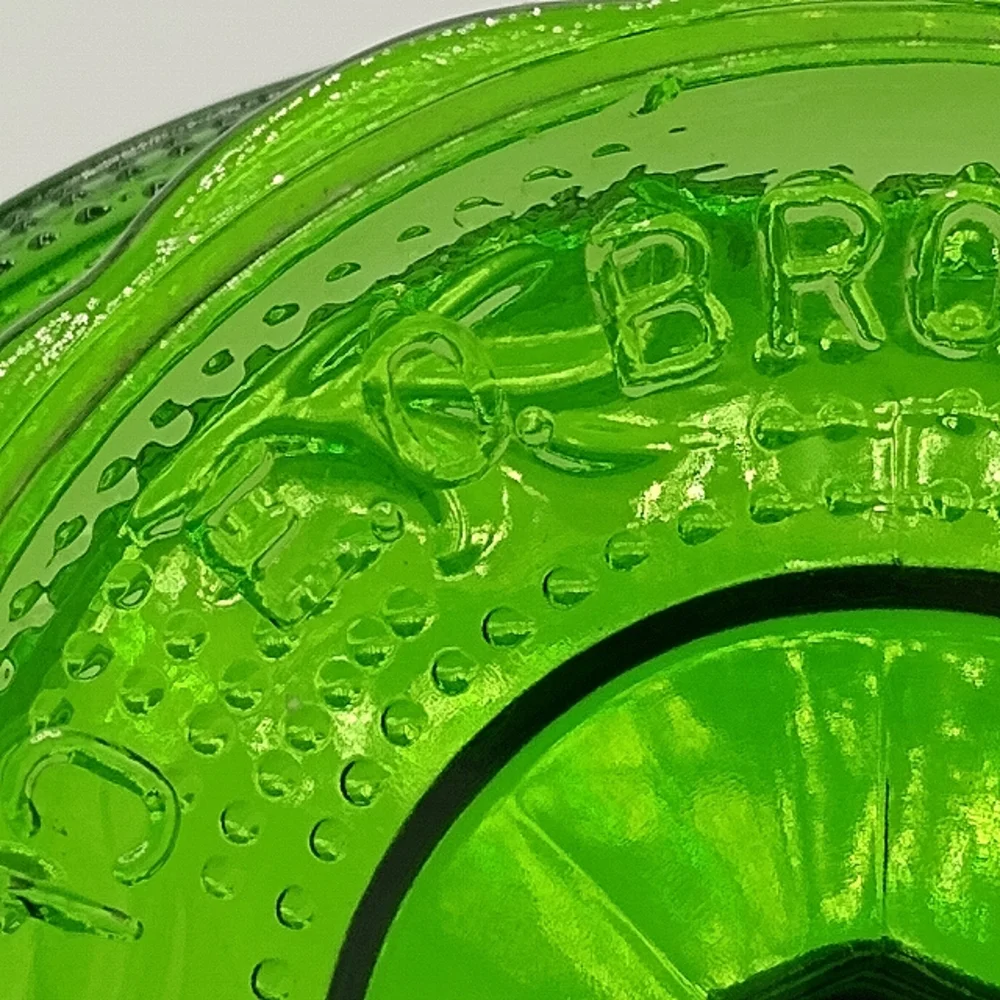 E.O. Brody Emerald Green Pressed Glass Scalloped Pedestal Bowl Vintage Compote - Picture 9 of 15